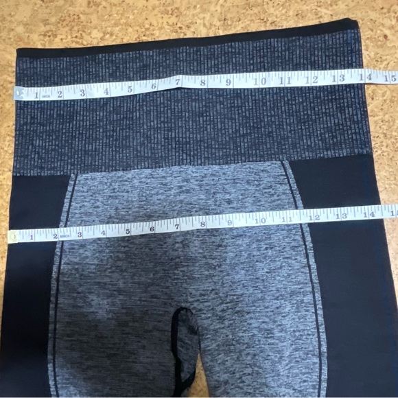 Third love Flex Seamless Compression Leggings In Black & Gray Sz L - Picture 7 of 8